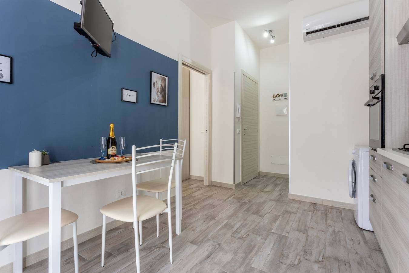 Foto 7 von 20: Ferienwohnung 'Casa Magenta' mit Meerblick, Klimaanlage und WLAN