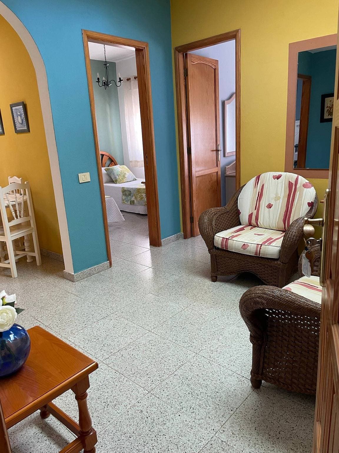 Foto 2 von 20: Ferienwohnung 'Apartamento 3' mit Gemeinschaftspool, Privatterrasse und WLAN