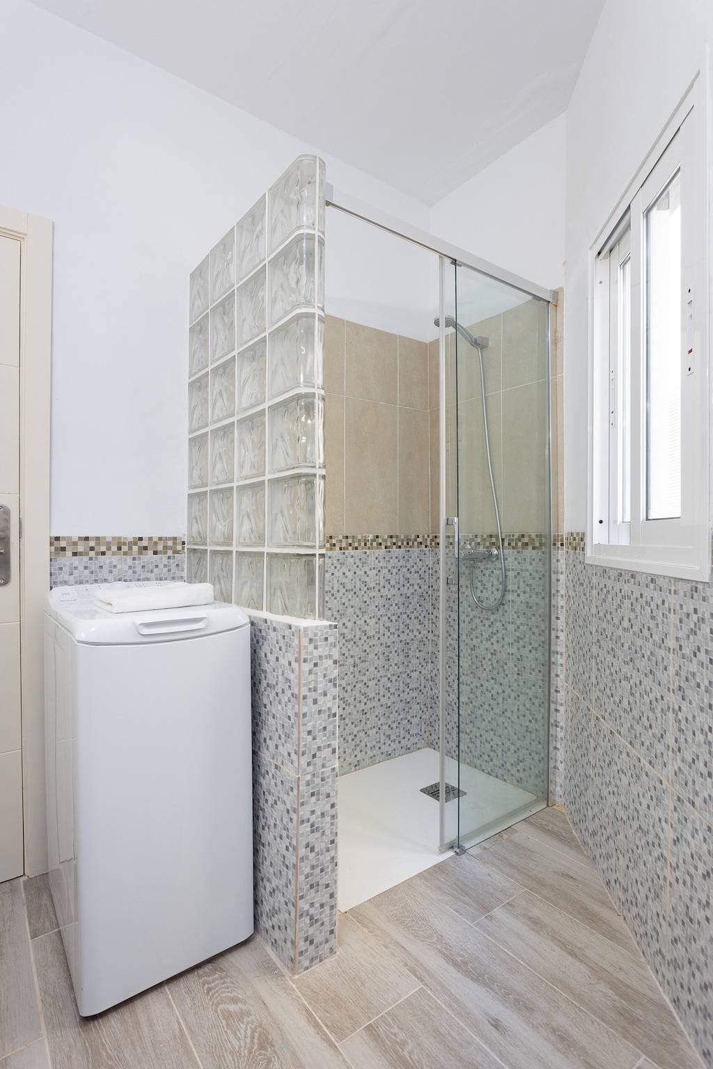 Foto 12 von 24: Ferienwohnung für 3 Personen mit Balkon