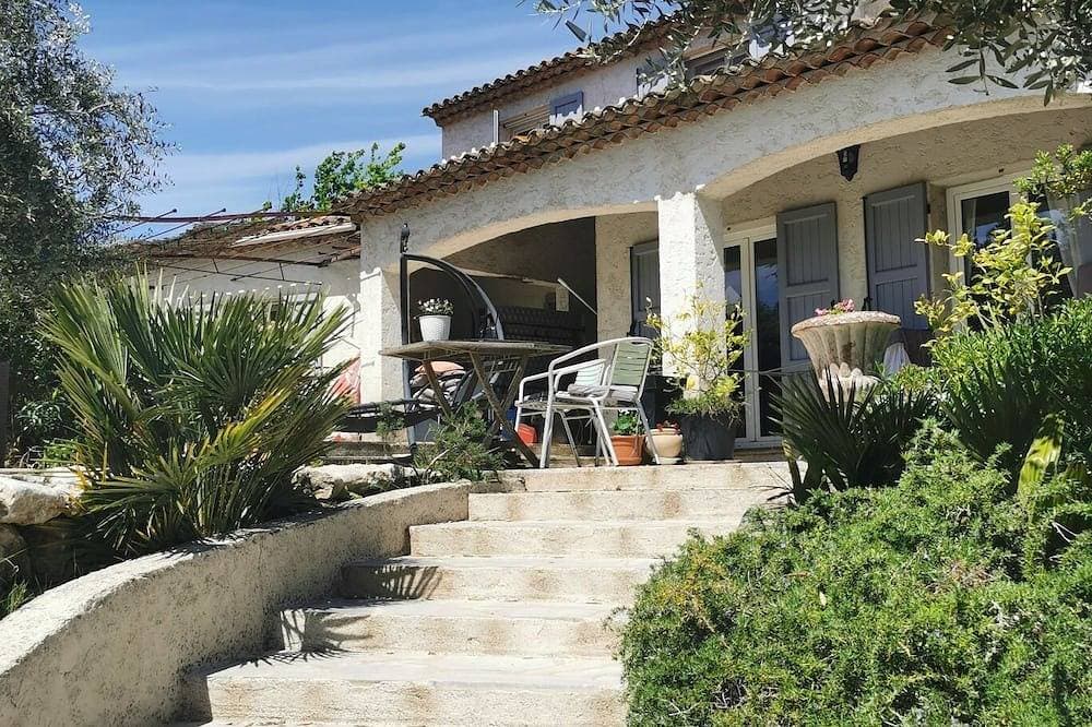 Foto 6 von 6: Guest house with garden and pool
