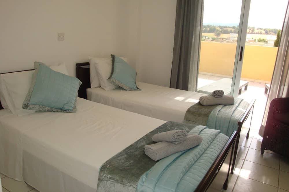 Foto 6 von 30: Spacious apartment with very large balcony close to all amenities
