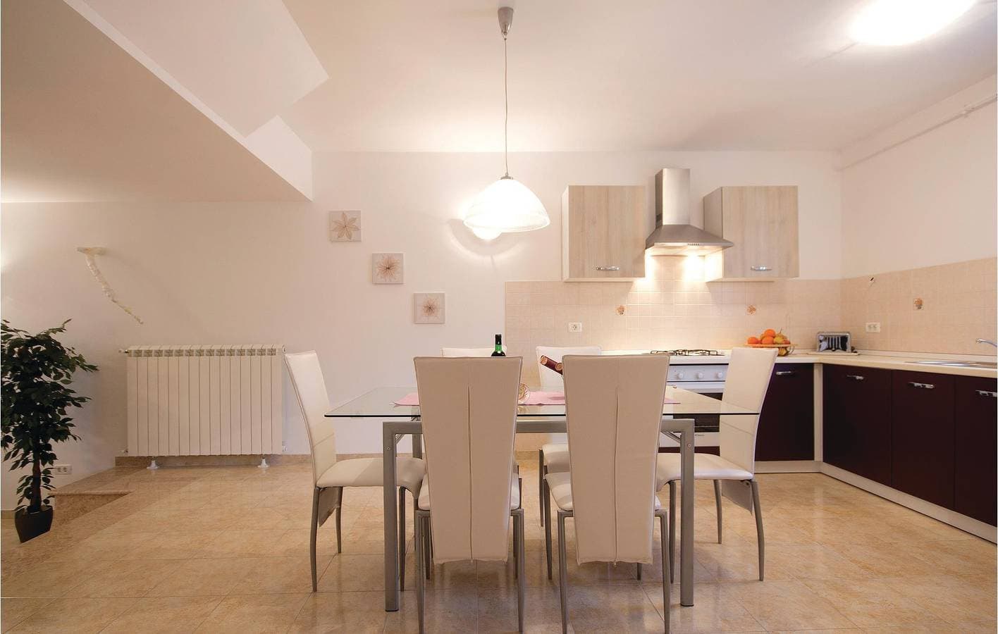 Foto 11 von 28: Gemütliche 2-Zimmer-Wohnung mit Terrasse, in der Nähe des Strandes Havajka