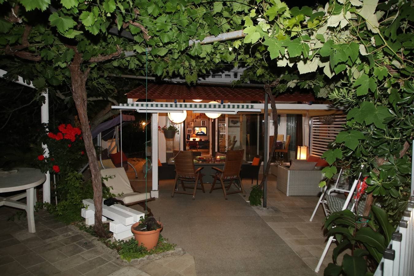 Foto 4 von 30: 3-Zimmer-Haus mit Terrasse und Meerblick Sucuraj (Hvar