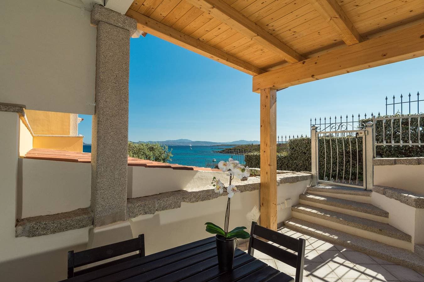 Foto 9 von 25: Ferienwohnung für 4 Personen mit Terrasse