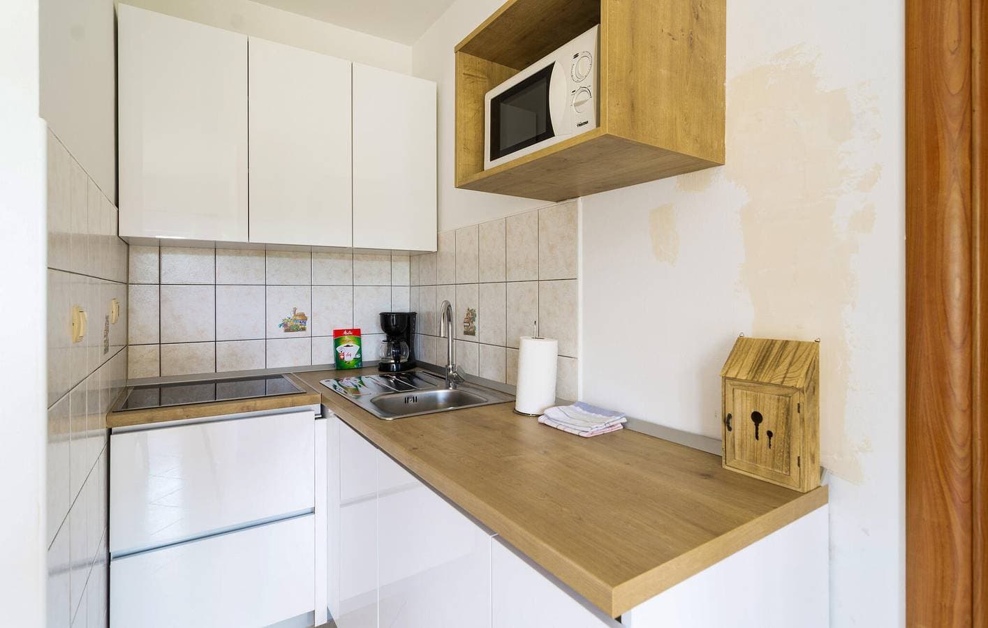 Foto 8 von 17: Gemütliche Ferienwohnung mit Meerblick, Terrasse, WLAN und Parkplatz – 2,5 km vom Strand entfernt