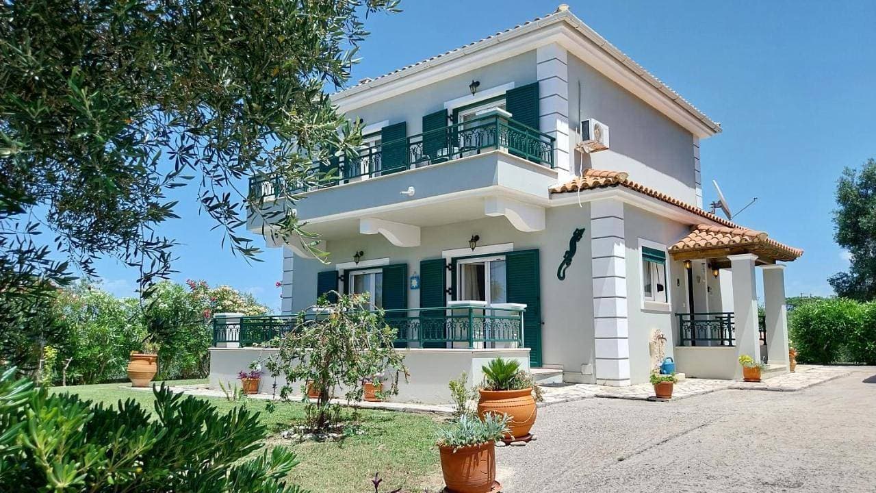 Villa Gecko, Arillas 1