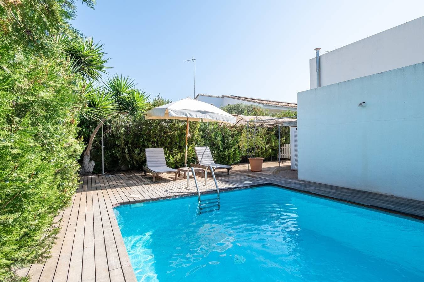 Foto 2 von 36: Villa 'Es Tancat' mit Meerblick, Privatem Pool und WLAN