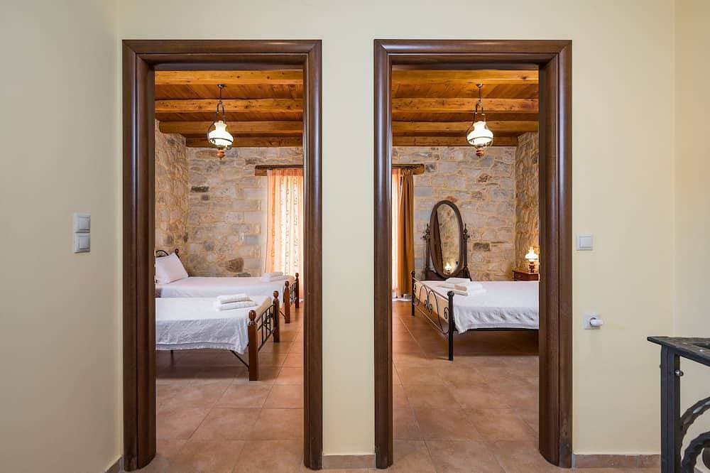 Foto 9 von 30: Adam Villas - Villa Armonia | Ein ikonisches Reiseziel in der Nähe von Falassarna Beach.