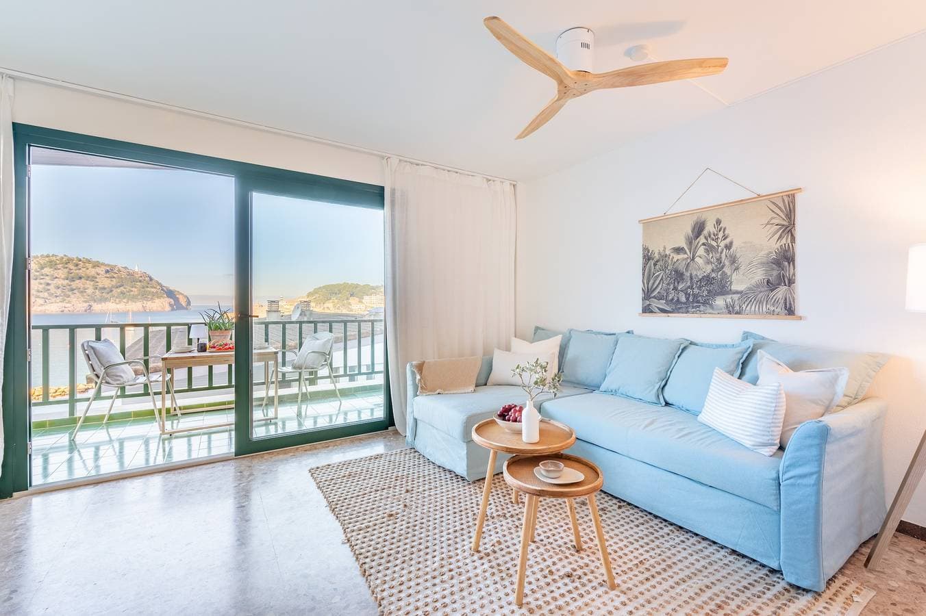 Foto 2 von 25: Apartment „Marsella“ mit Meerblick, komplett renoviert und modernisiert, mit WLAN
