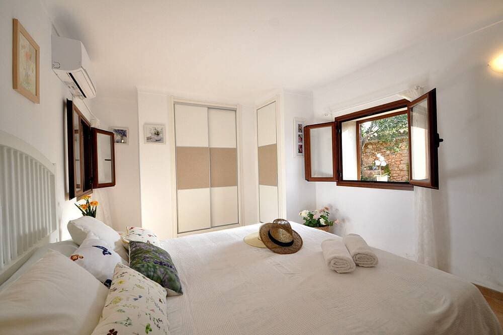 Foto 3 von 30: Private villa 6 pax, pool, wifi, in Costitx im zentrum der insel