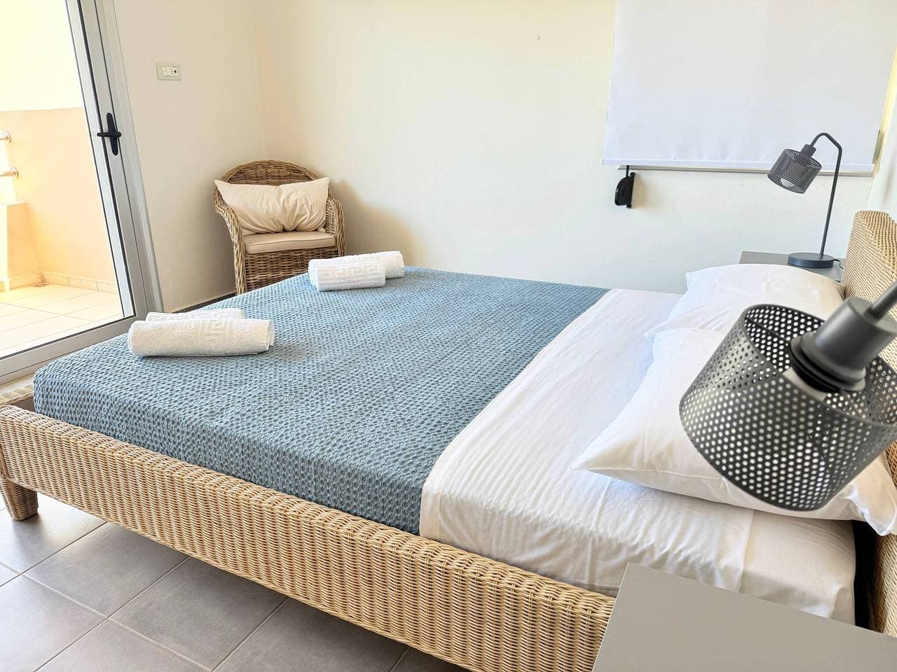 Foto 4 von 26: Fifty Shades of Blue 10 Sek. zum Meer 5Pl 2Bd 2Ba