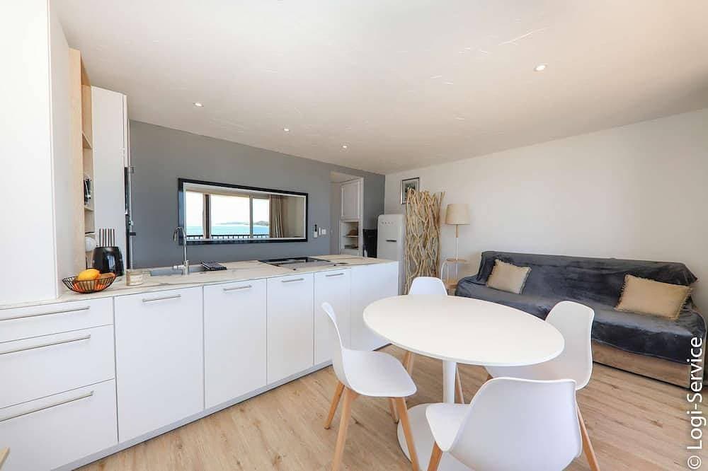 Foto 6 von 11: Wunderschöne klimatisierte Wohnung für 4 Personen mit Panoramablick auf das Meer über den Golf von Saint-Tropez