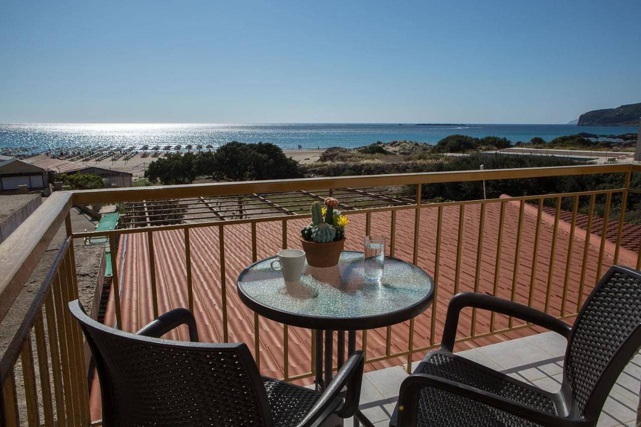 En Plo Beachfront Rooms 1