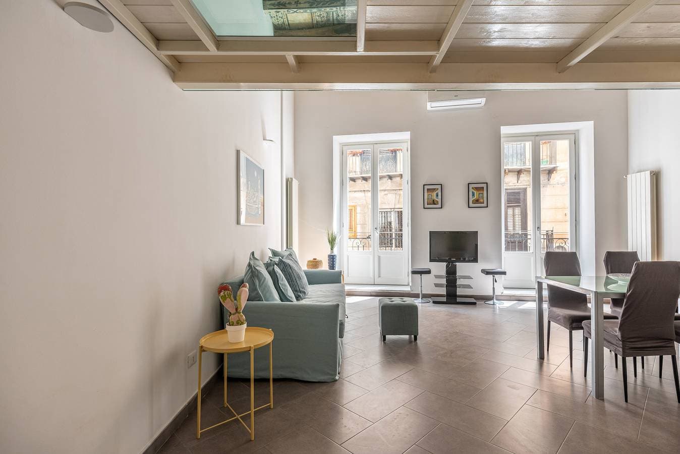 Foto 4 von 17: MetaM Apartment in the City Center