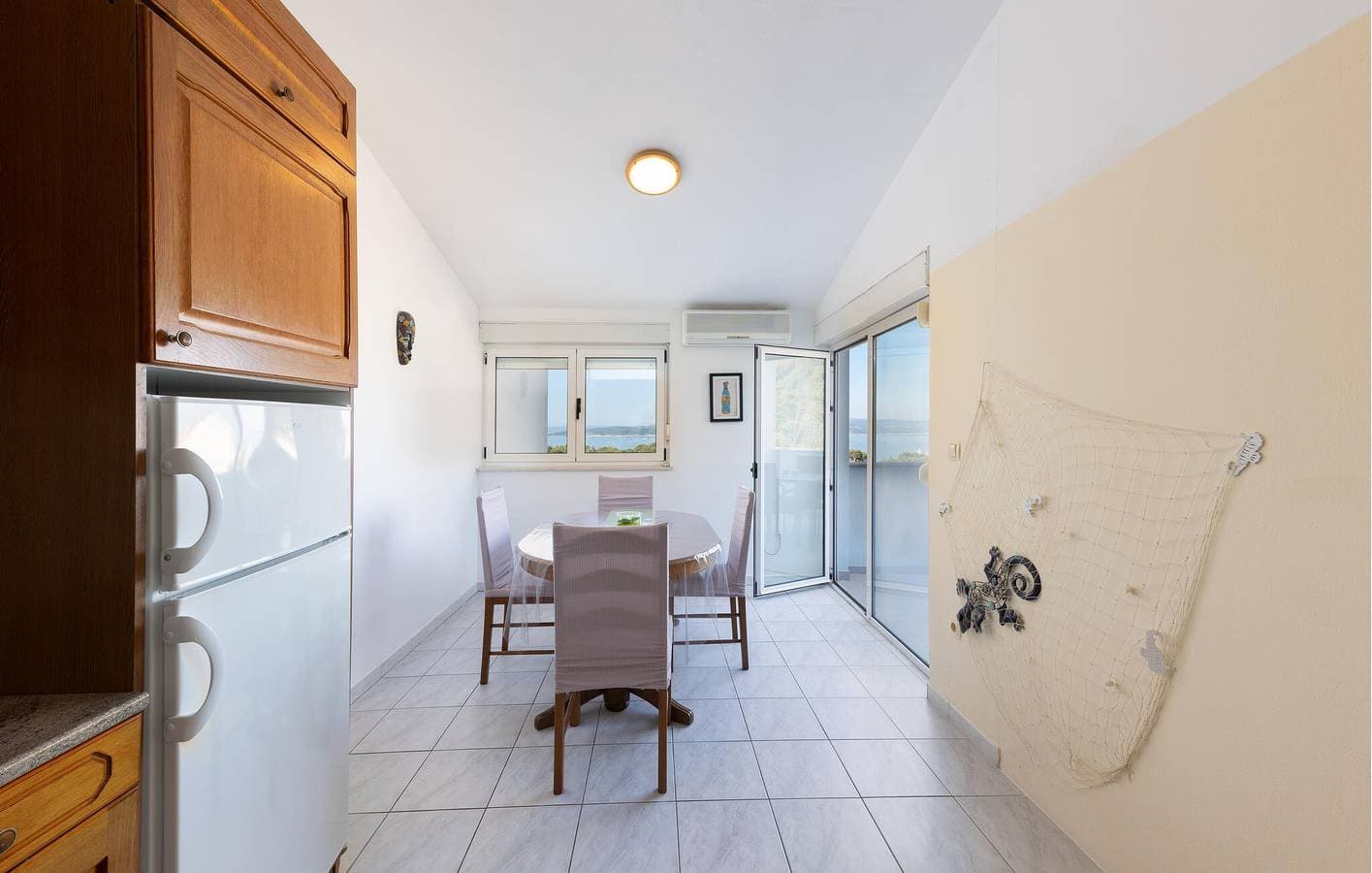 Foto 12 von 21: Gemütliches Apartment mit Meerblick, Terrasse, Parkplatz und WLAN – 900 m vom Strand entfernt