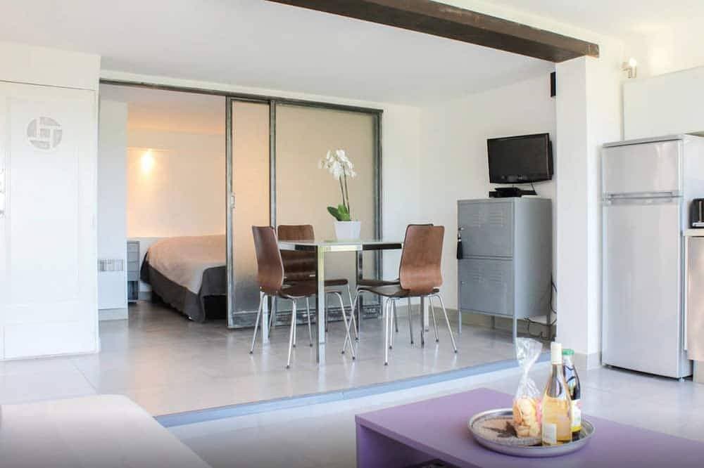 Foto 5 von 24: Cassis Großes Studio, Terrasse, Dorf und Strand zu Fuß, privater Parkplatz in der Provence