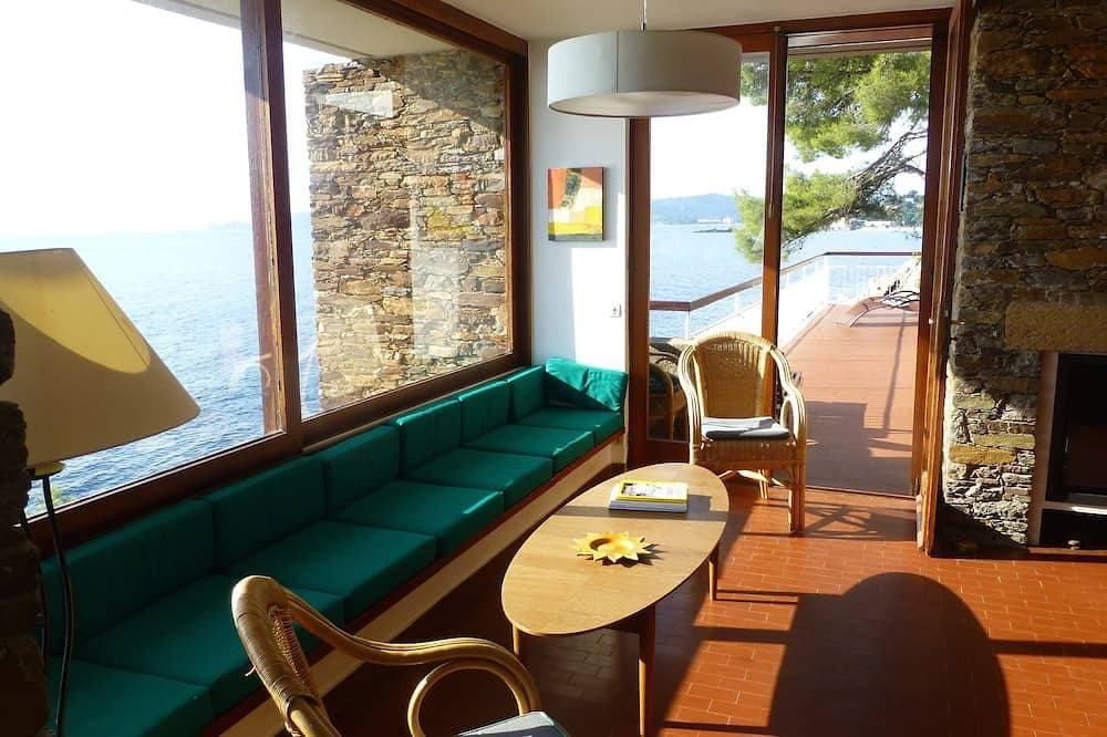 Foto 3 von 30: Villa Füsse Im Wasser der Ausnahme, ausgestattet für 7 Personen.