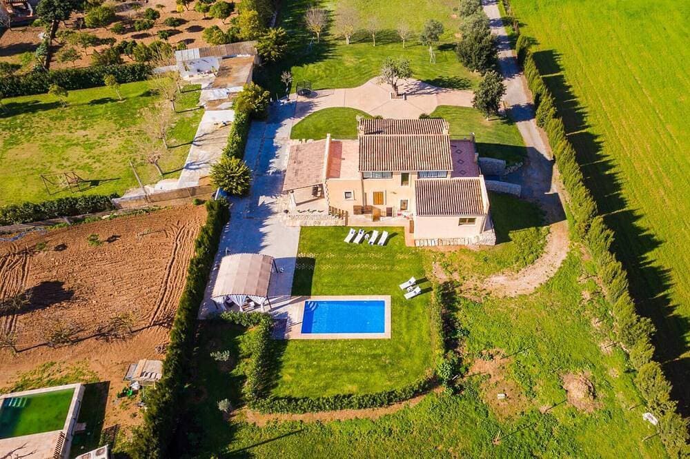 Foto 12 von 30: Cozy home in Manacor with private swimming pool, can be inside or outside