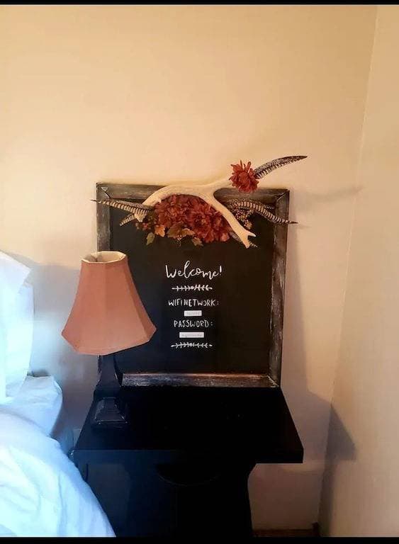 Foto 3 von 43: Shabby Chic Cabin Getaway mit atemberaubender Aussicht und Tierwelt