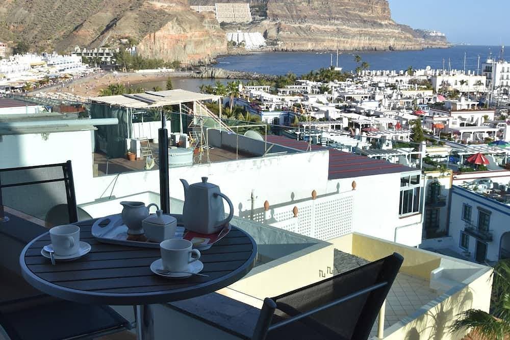 Apt. 1ºA \"Spectacular views of the sea and the marina of Puerto de Mogán\" 1