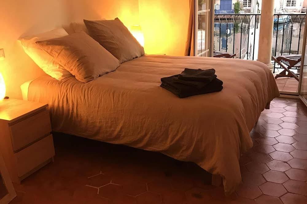 Foto 2 von 25: Hervorragende Aussicht. Sehr schöne Wohnung komplett renoviert