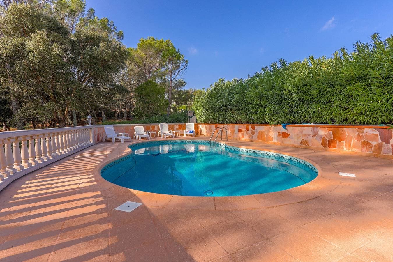 Foto 3 von 26: Villa 'Rez De Jardin Dans' mit privatem Pool, privater Terrasse und WLAN