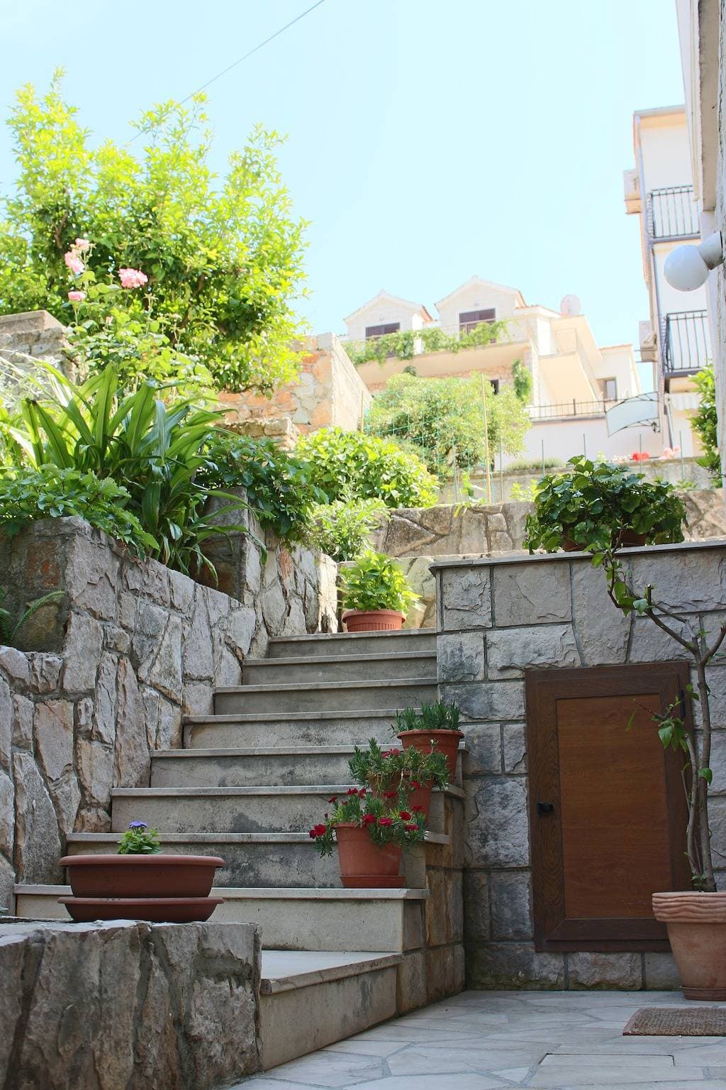 Foto 5 von 31: 1-Zimmer-Ferienwohnung mit Terrasse und Meerblick Jelsa, Hvar A-15348-b