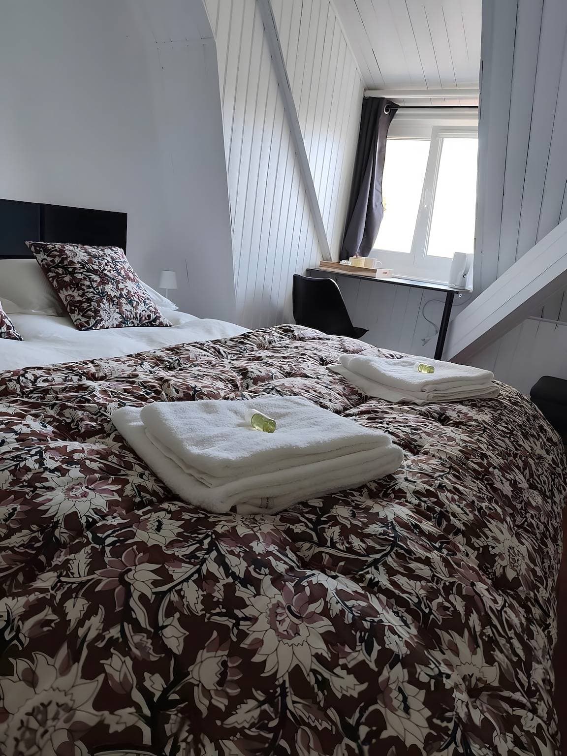 Foto 3 von 40: Les Bulles B&B – Doppelzimmer mit WLAN in Épinal