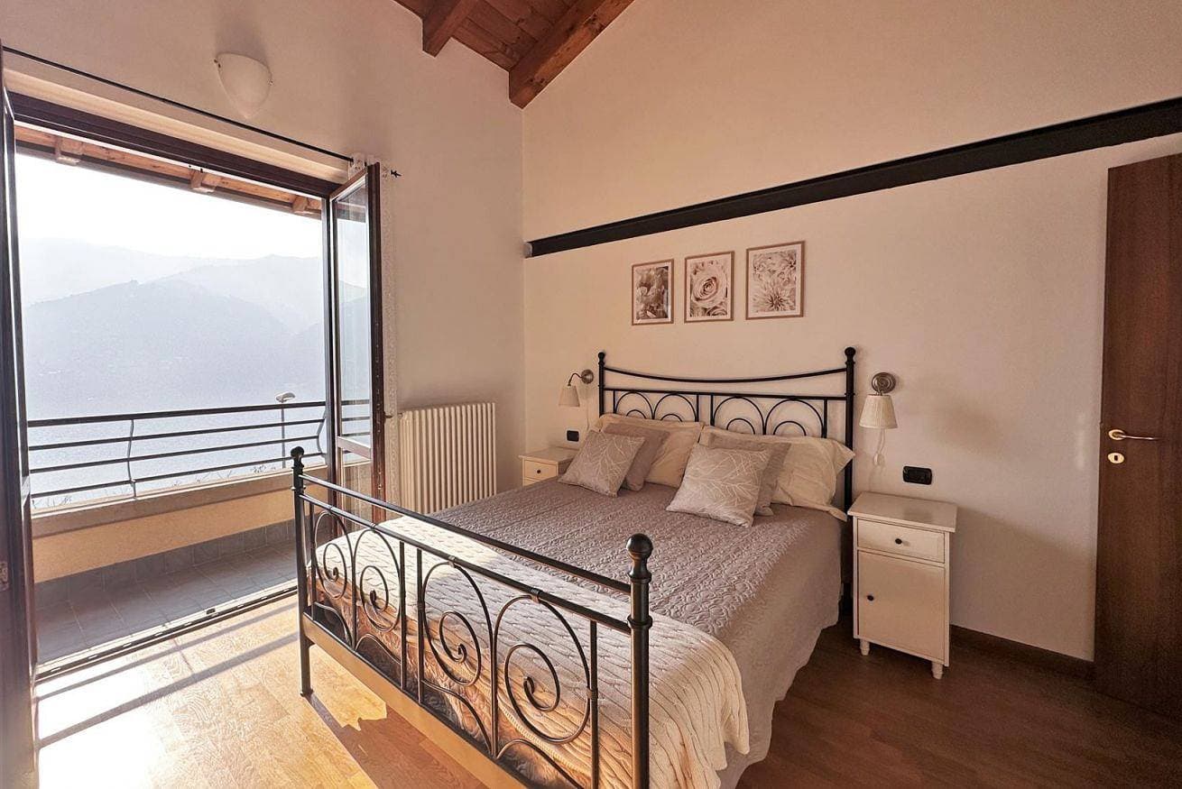 Foto 10 von 21: Ferienhaus für 4 Personen mit Seeblick