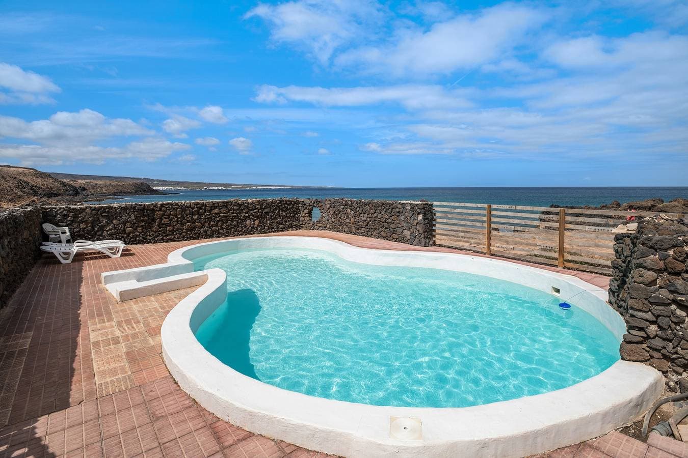 Playa Marina Eco Bungalow Arrieta 1
