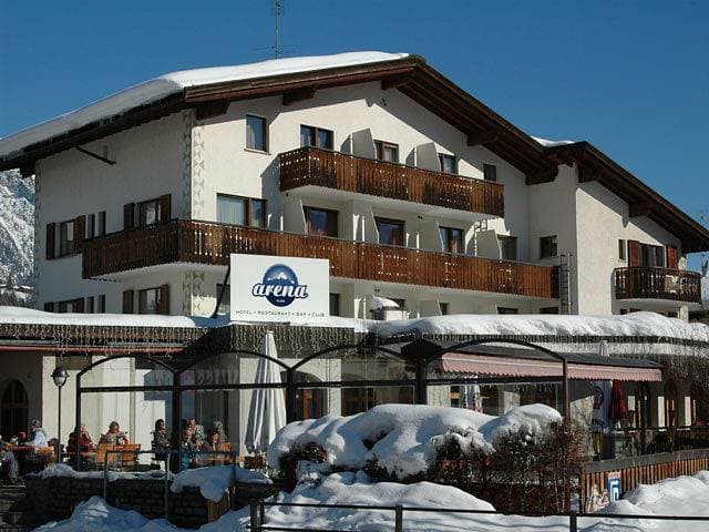 Foto 2 von 13: Arena Lodge - Budget Zimmer mit Doppelbett