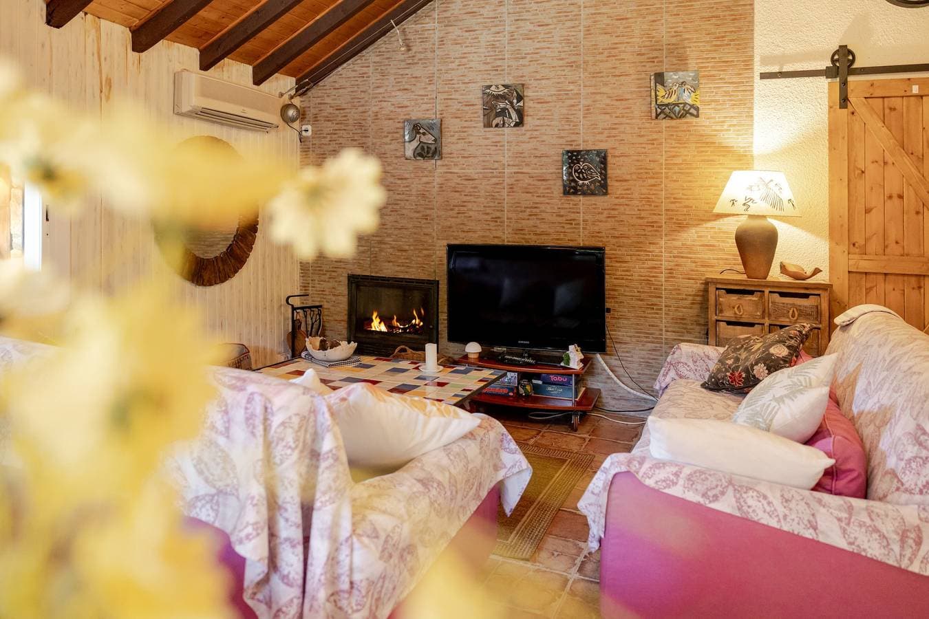 Foto 1 von 43: Ländliche Hütte 'La Casita de la Font del Bosc' mit Spa – Charmantes ganzes Landhaus