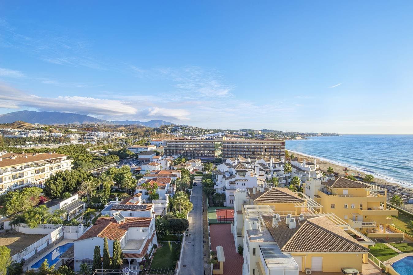 Foto 4 von 19: "Penthouse-Studio mit Meerblick" mit Meerblick und Pool