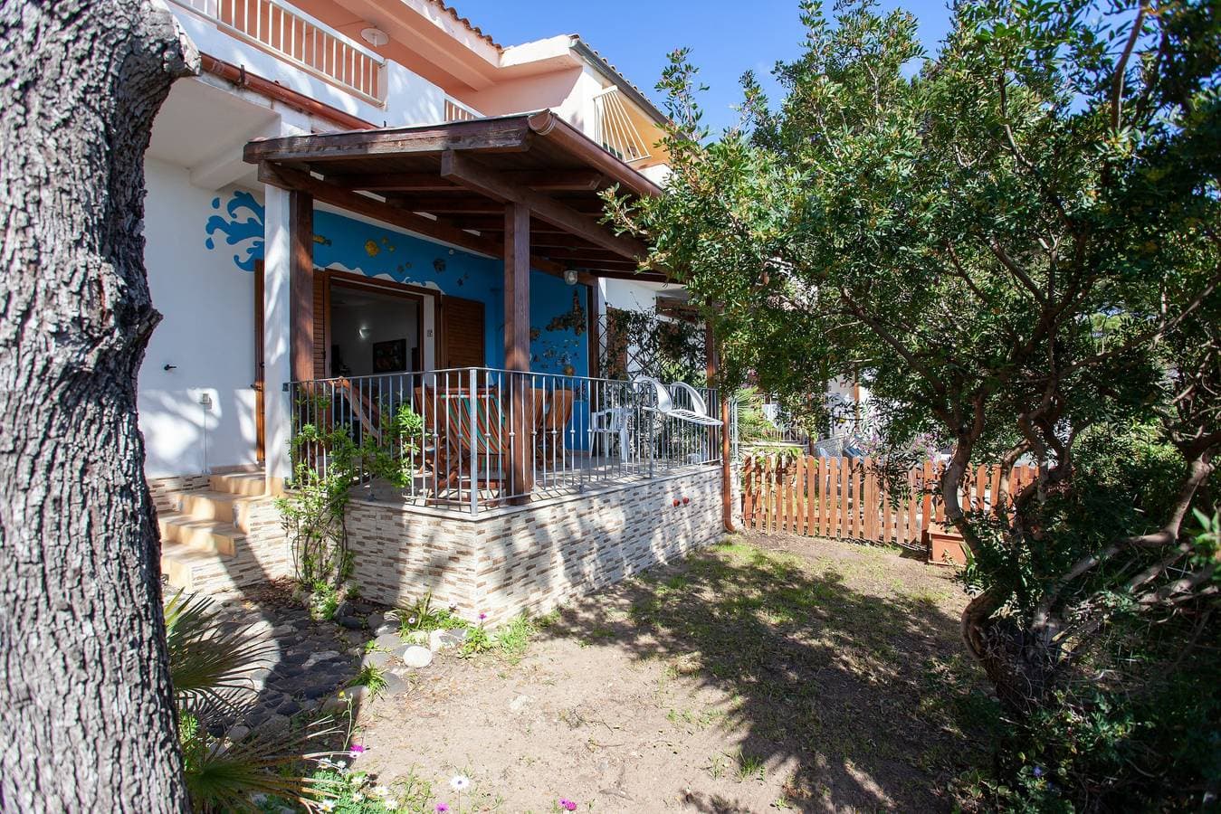 Foto 4 von 25: Ferienhaus Casa sulla Spiaggia 1 mit Meerblick, Terrassen und Garten