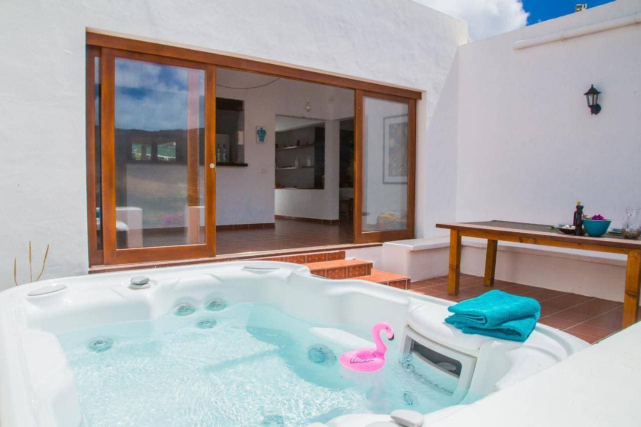 Holiday house Casa Mariposa in Tabayesco 1