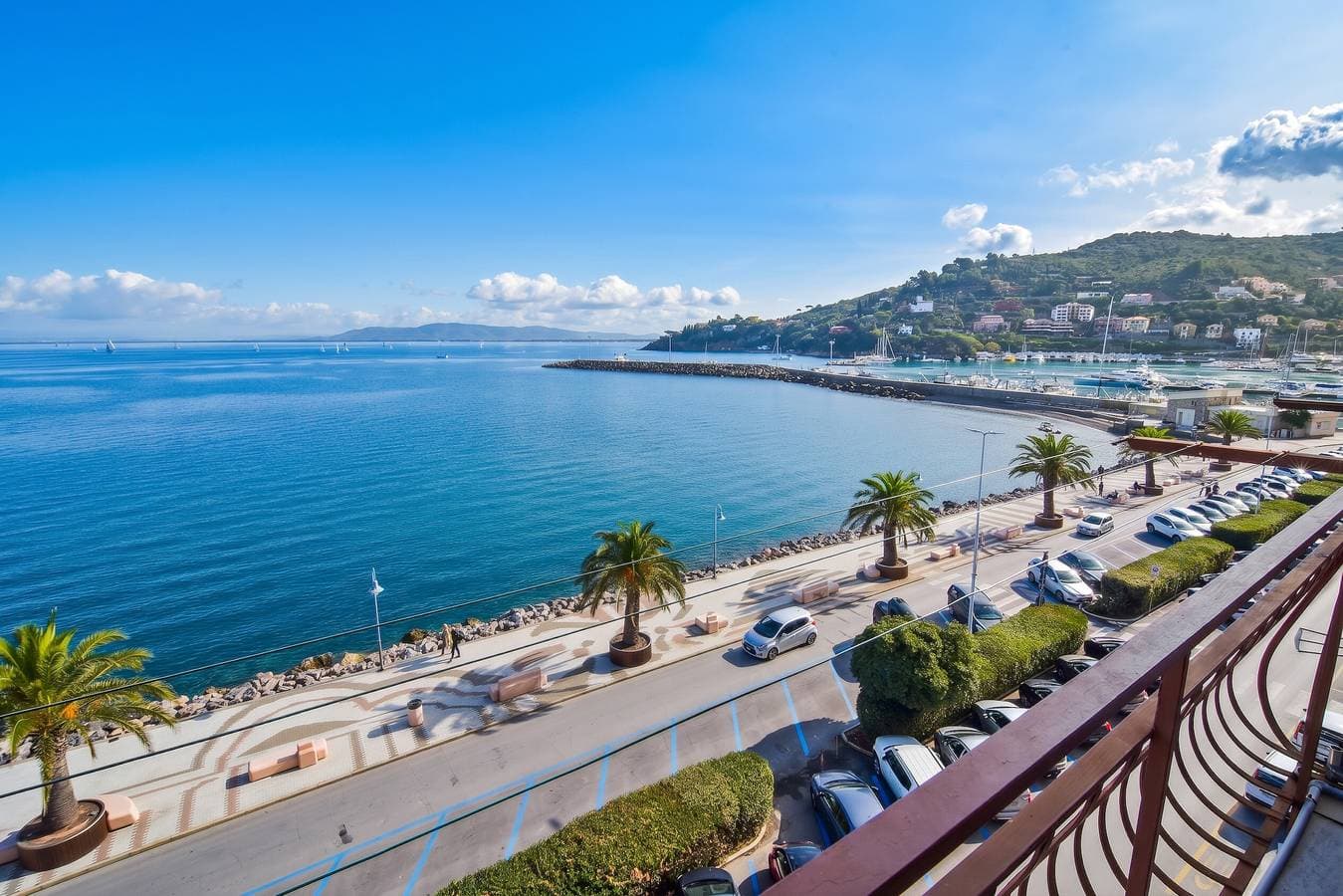 Foto 3 von 39: Wohnung mit Balkon in Porto Santo Stefano 89 m² Meerblick