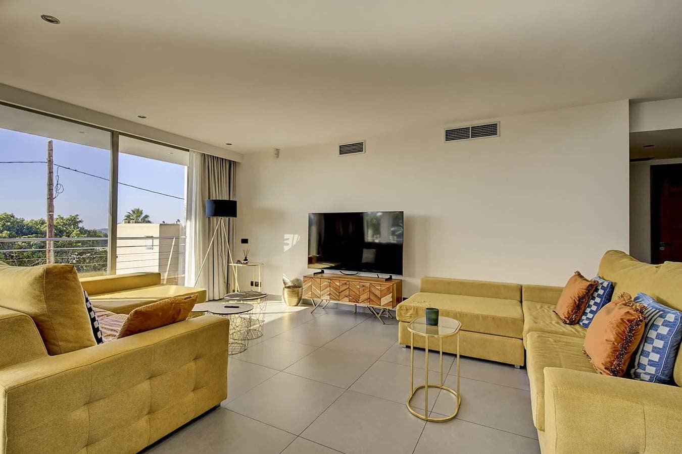 Foto 9 von 48: Villa für 8 Personen mit Whirlpool