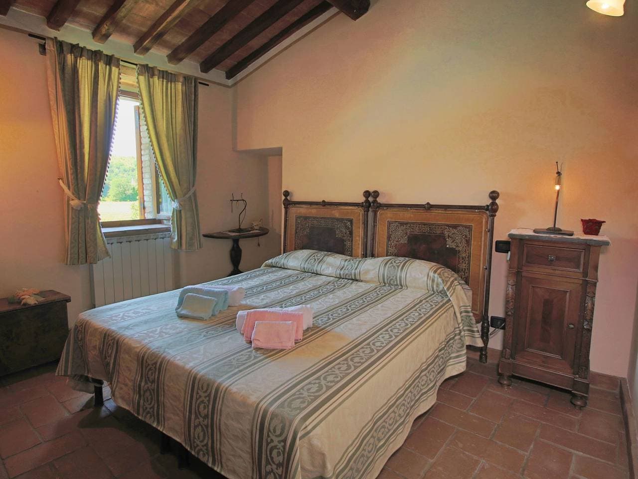 Foto 3 von 79: Wohnung in Todi mit Pool und Kultur