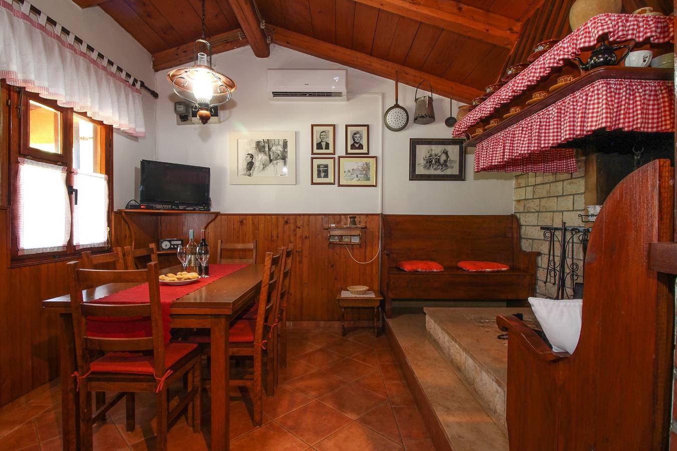 Foto 10 von 32: Ferienhaus Klen * ruhige Lage, großer Garten, Terrasse, WLAN