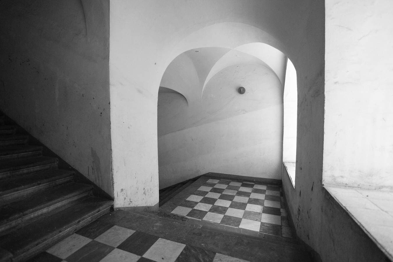 Foto 10 von 28: Terrasse im historischen Zentrum von Palermo rosa