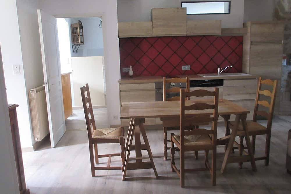 Foto 7 von 13: Gîte Dans Maison en Pierre, Avec Piscine, à la Campagne, Proche Villefranche