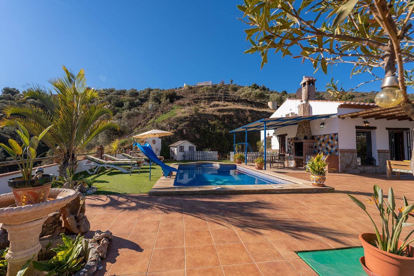 Foto 12 von 23: Villa für 5 Personen mit Terrasse