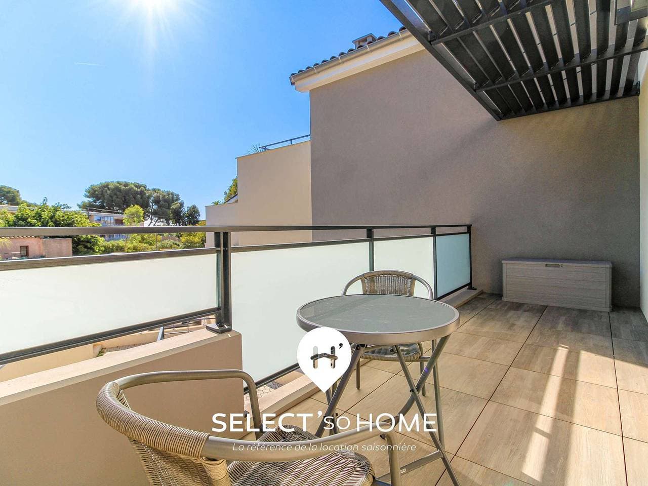 Foto 8 von 15: Helle Wohnung mit Pool und Garage in Bormes-les-Mimosas