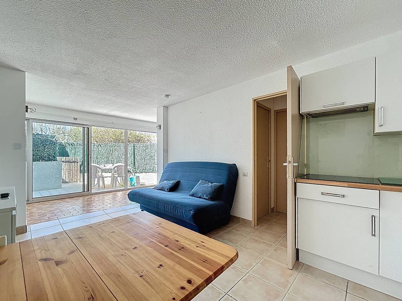 Foto 7 von 15: Meerblick-Apartment mit Terrasse und Pool