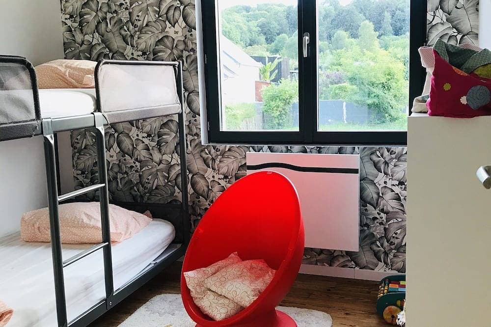Foto 2 von 30: Haus 150 m vom Strand mit privatem Kino, Sauna und Hammam