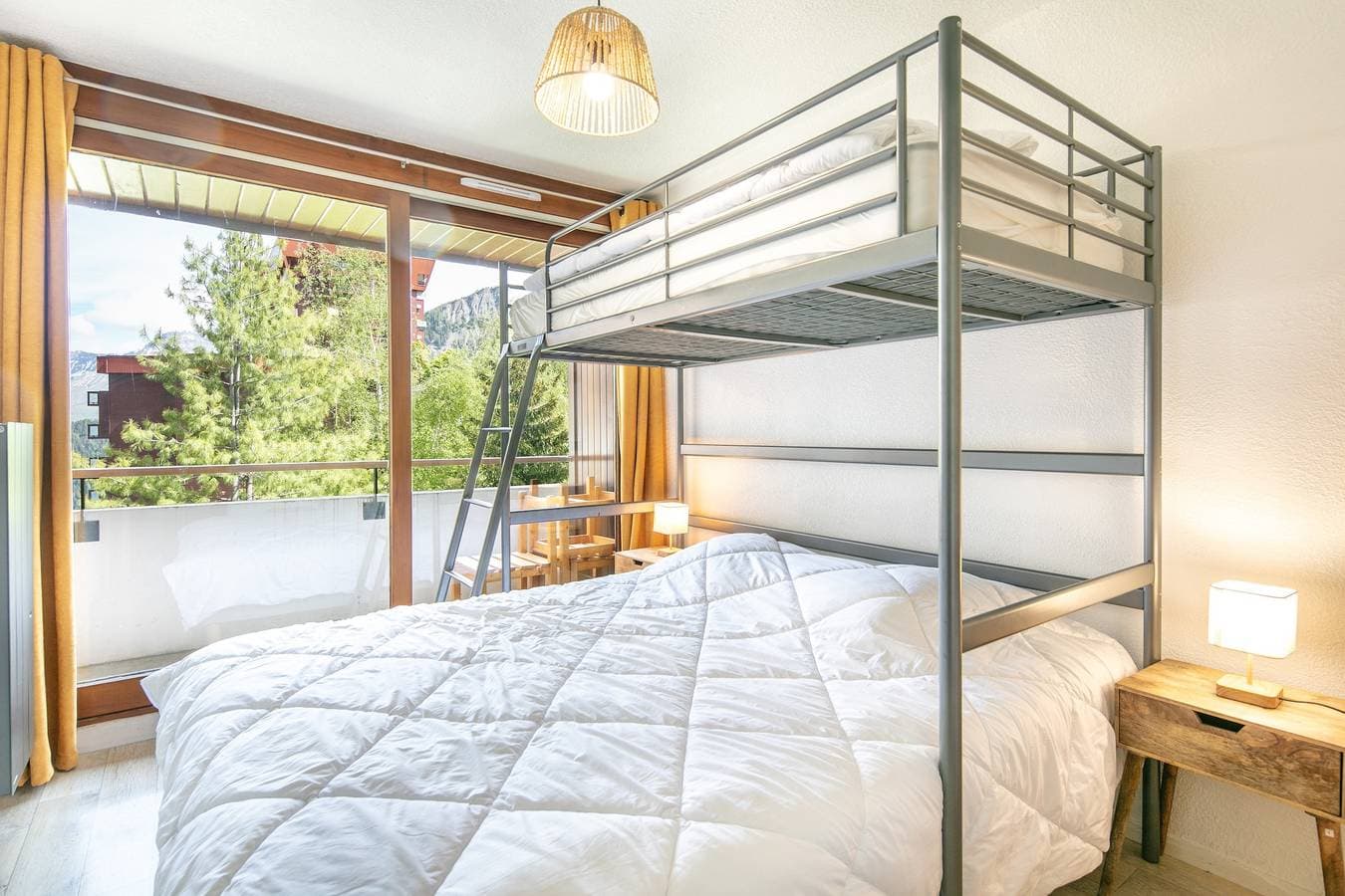 Foto 5 von 12: Ferienwohnung für 6 Personen mit Balkon