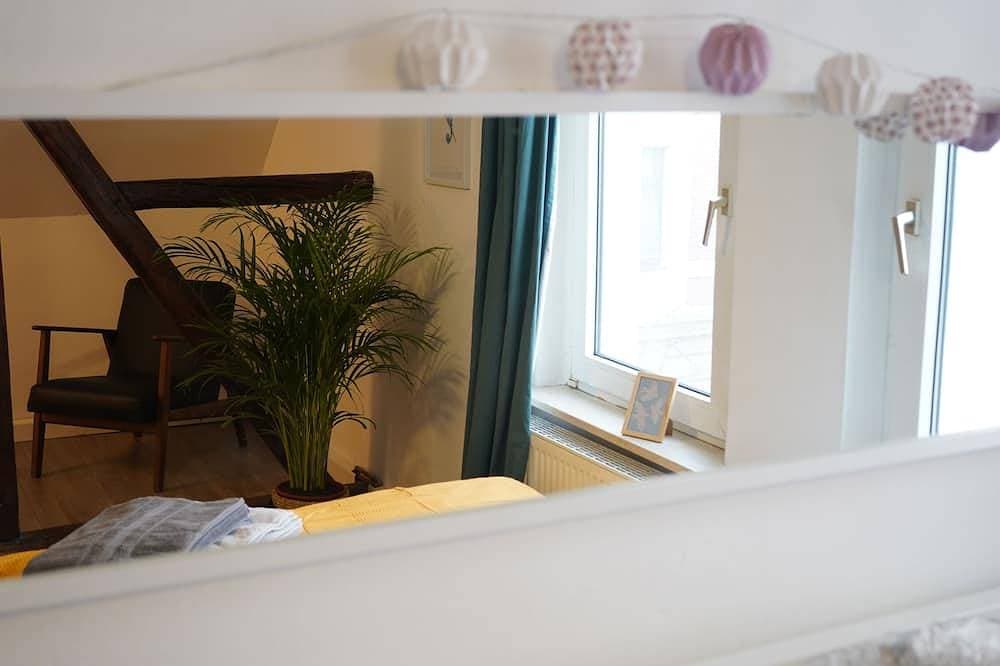 Foto 6 von 30: Offene, gemütliche Dg-Etage in Haus - Mit Wohnzimmer, gr. Bad, Wifi, Netflix
