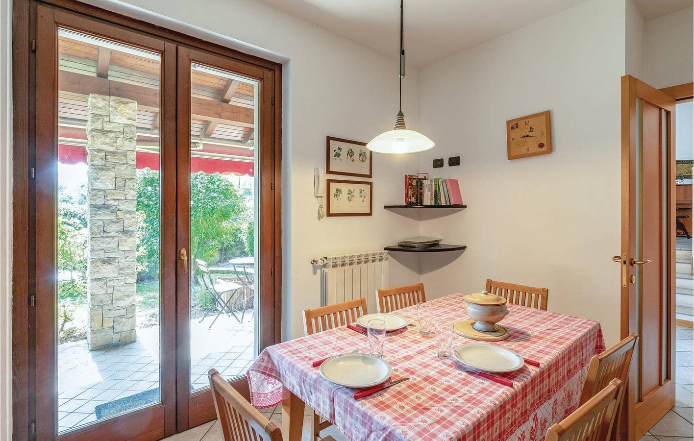Foto 13 von 25: 150qm Wohnung mit WiFi, Parkplatz, Terrasse und Garten