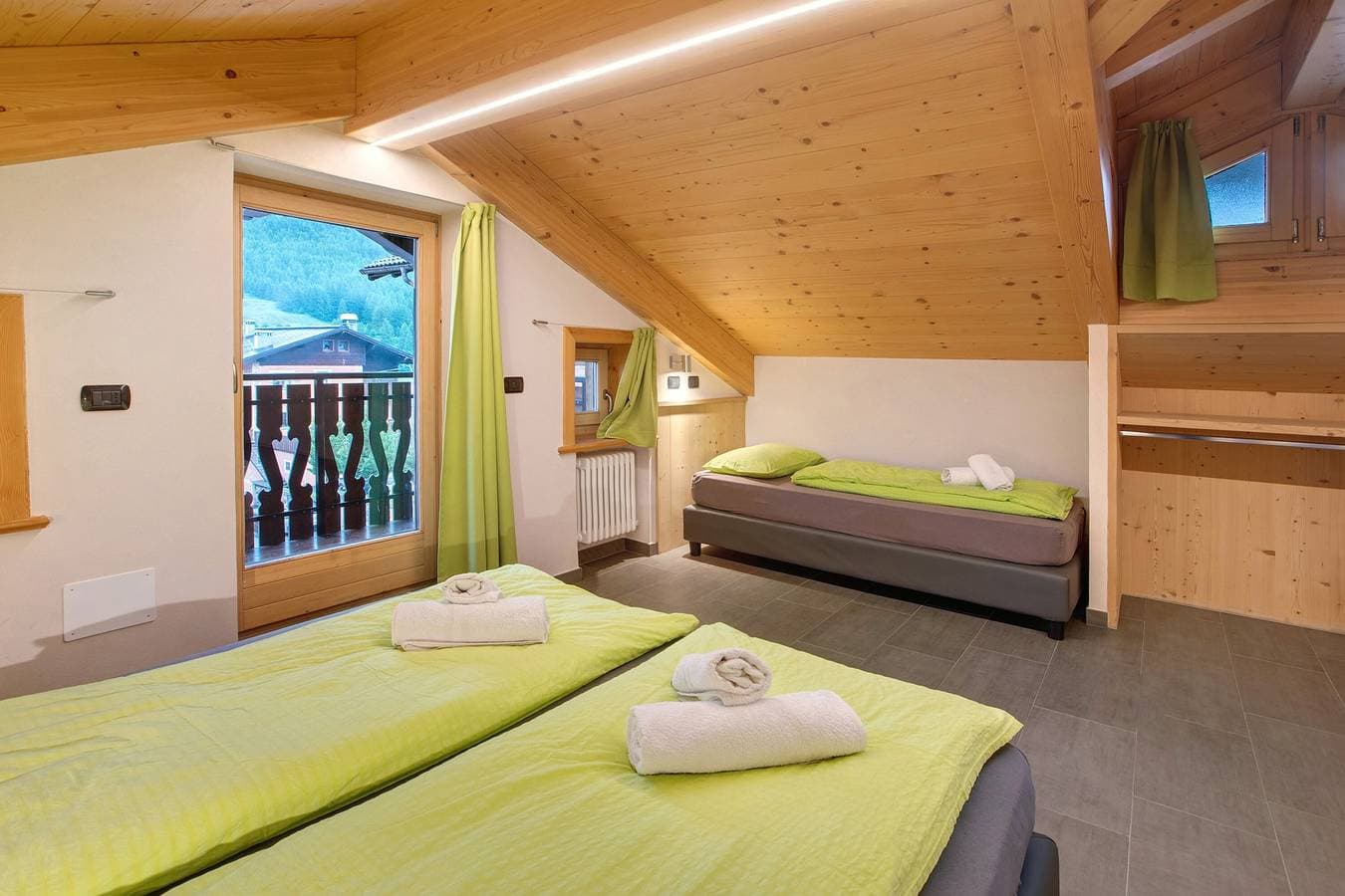 Foto 12 von 29: Einzimmerapartment 'Crystal 4' mit Gemeinschaftsterrasse, Balkon und WLAN