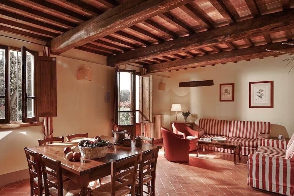 Foto 10 von 23: Querce – Großzügige Wohnung für 8 Personen mit privatem Außenbereich